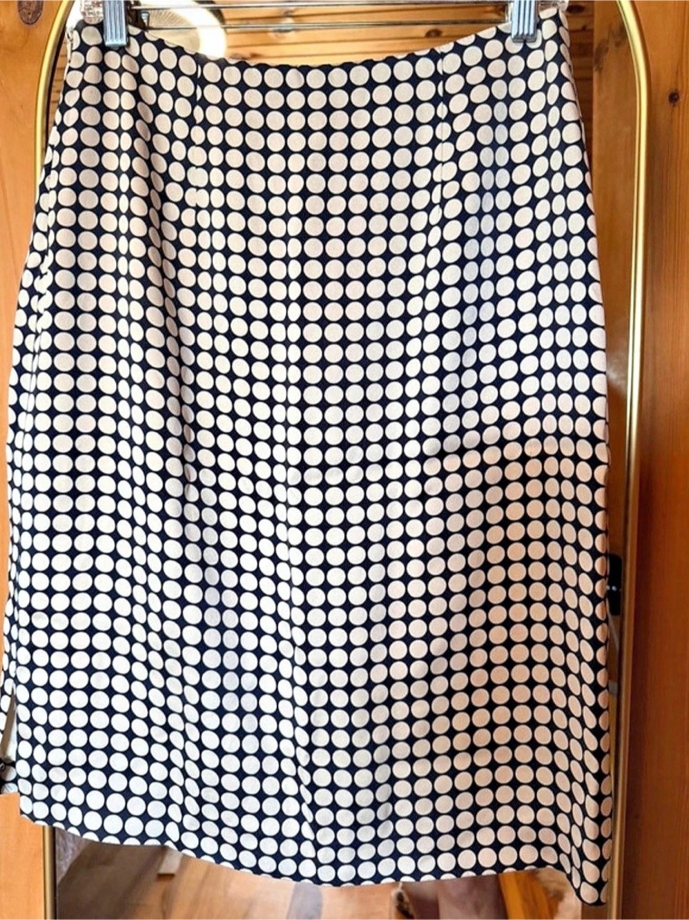 Banana Republic Polka Dot Pencil Skirt in Black& White Size 8